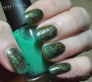 itsalive_zombody China Glaze It's Alive, OPI Zom-body to Love
