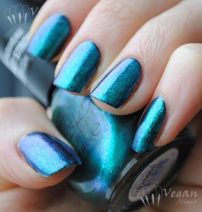 Nicole by OPI Iceberg Lotus over black