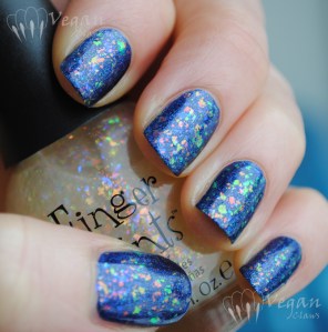 russiannavysuede_fptwisted Fingerpaints Twisted over OPI Russian Navy Suede