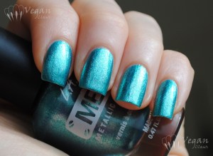 LA Girl Chromium Green