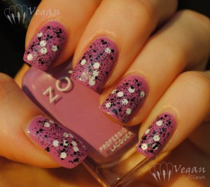 perrie_glitter2 Zoya Perrie with black & white glitter