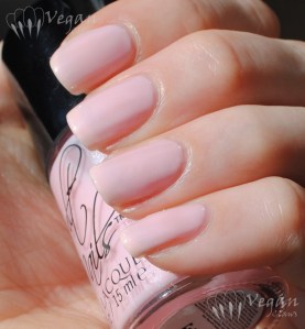 enticing3 Cult Nails Enticing