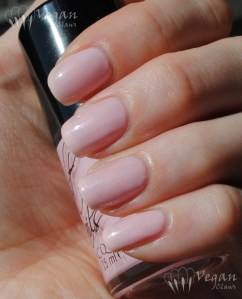 enticing5 Cult Nails Enticing