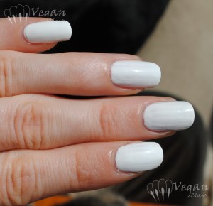 whitecomp_2coat White creme comparison - 2 coats