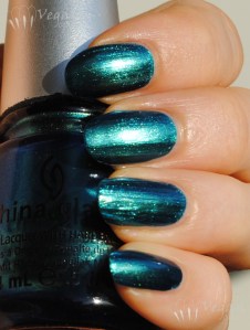 China Glaze Deviantly Daring