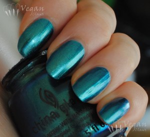 China Glaze Deviantly Daring