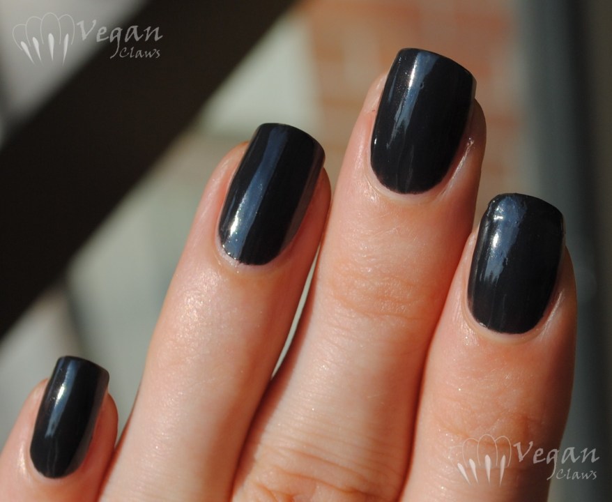 Cult Nails Blackout