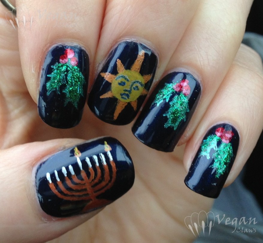 Saturnalia and Hanukkah decorations mani