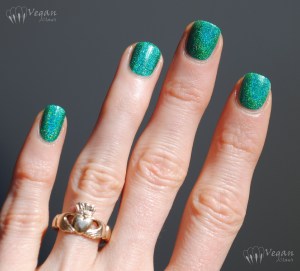 Smitten Polish Claddagh