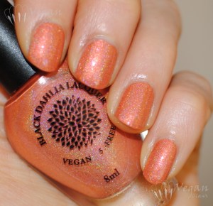 blackdahlialacquer_dandelionfields_flash2