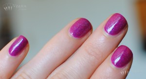 blackcatlacquer_helovesmenot_shade