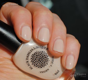 blackdahlialacquer_daffodilpetals4