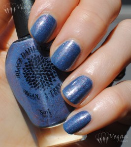 blackdahlialacquer_lilacpetals