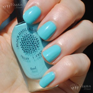 blackdahlialacquer_tealhydrangea2