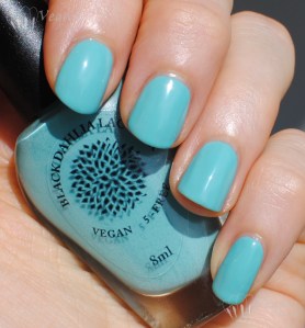 blackdahlialacquer_tealhydrangea3
