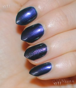 opi_glacierbayblues_bbcouture_pipebender_stamping2