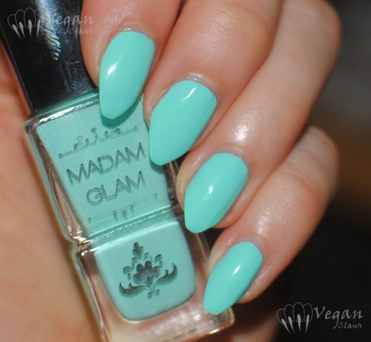 madamglam_caribbeanisland_flash